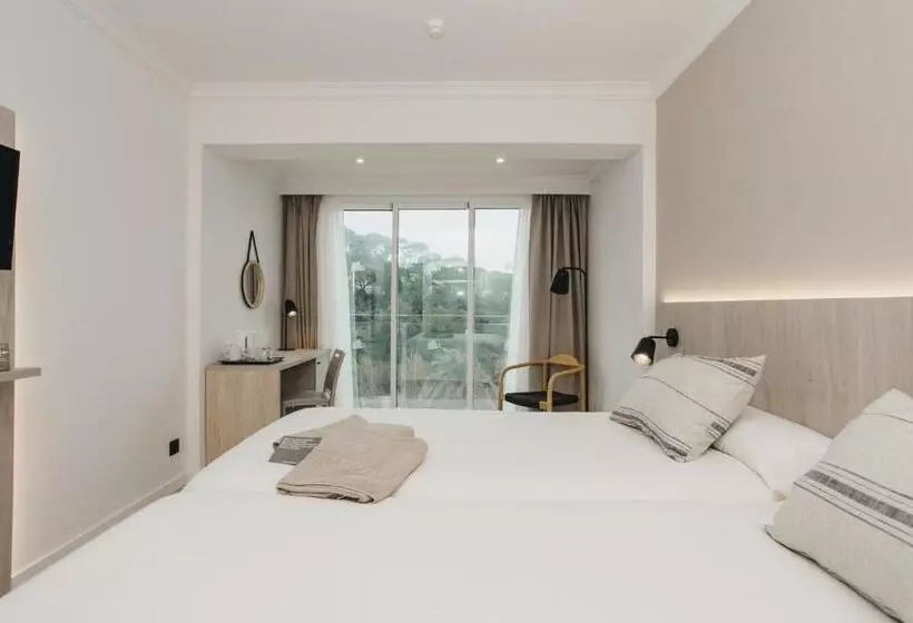 Отель Minura Cala Galdana & Apartamentos D Aljandar