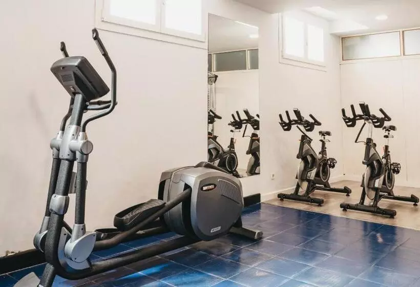 Отель Minura Cala Galdana & Apartamentos D Aljandar