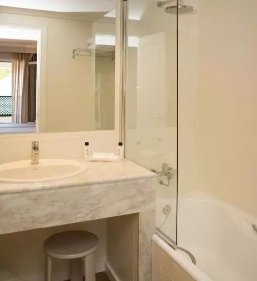 Отель Minura Cala Galdana & Apartamentos D Aljandar