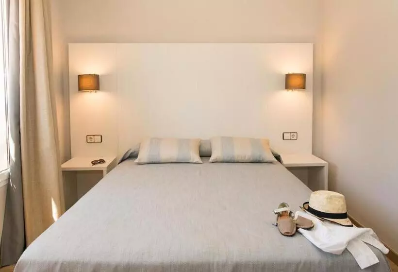 Отель Minura Cala Galdana & Apartamentos D Aljandar