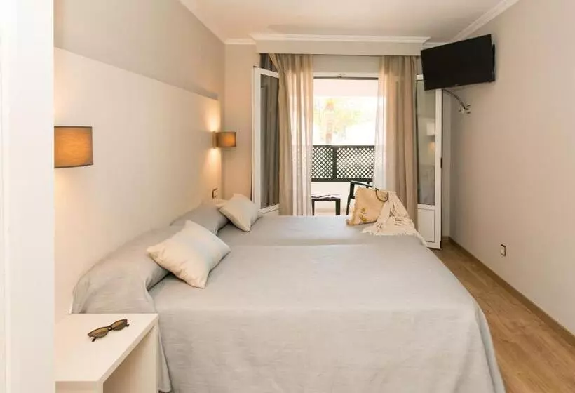 Отель Minura Cala Galdana & Apartamentos D Aljandar