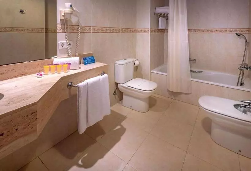 Отель Montemar Maritim