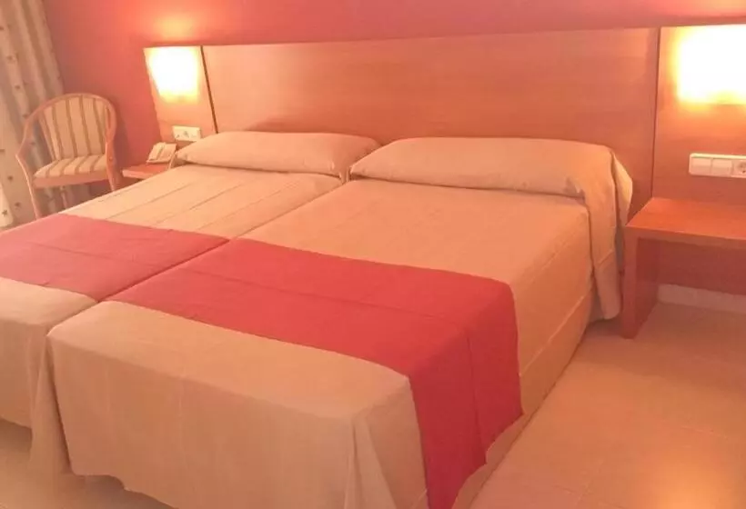 Отель Montemar Maritim