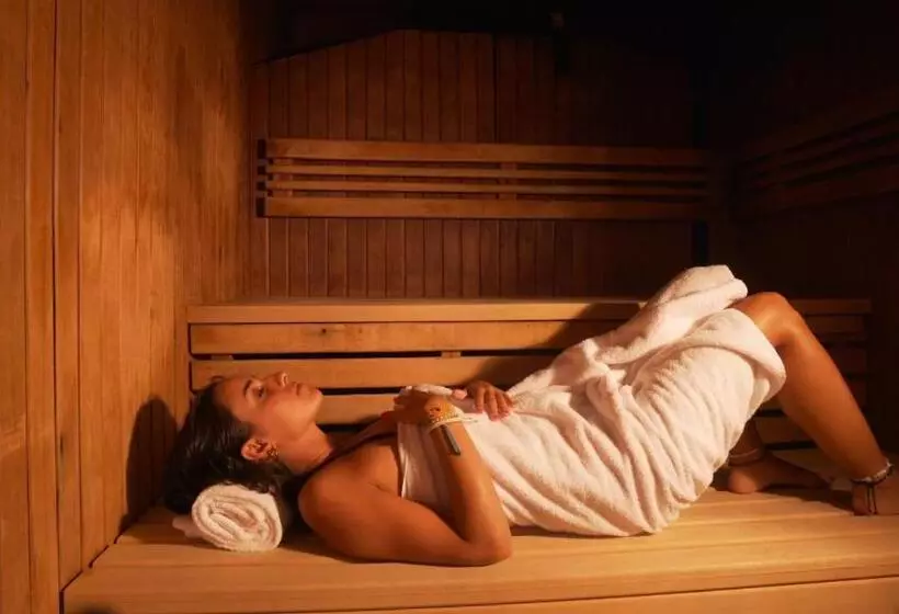 Отель Montemar Maritim