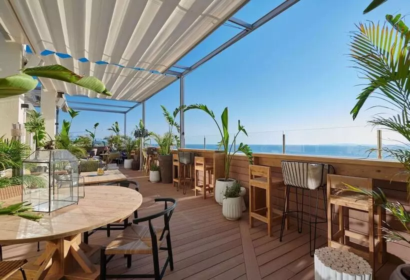 ホテル Aubamar Bali