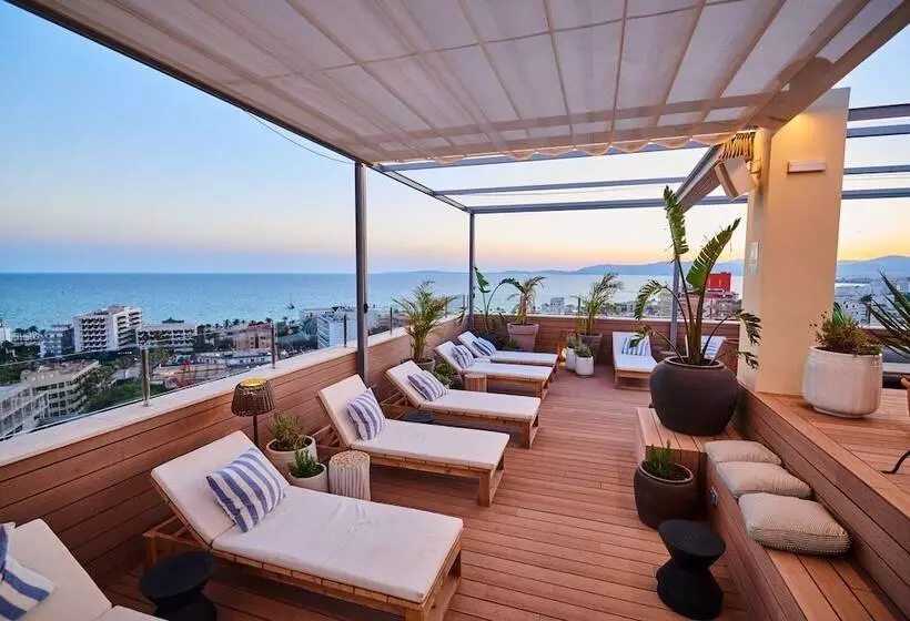 ホテル Aubamar Bali