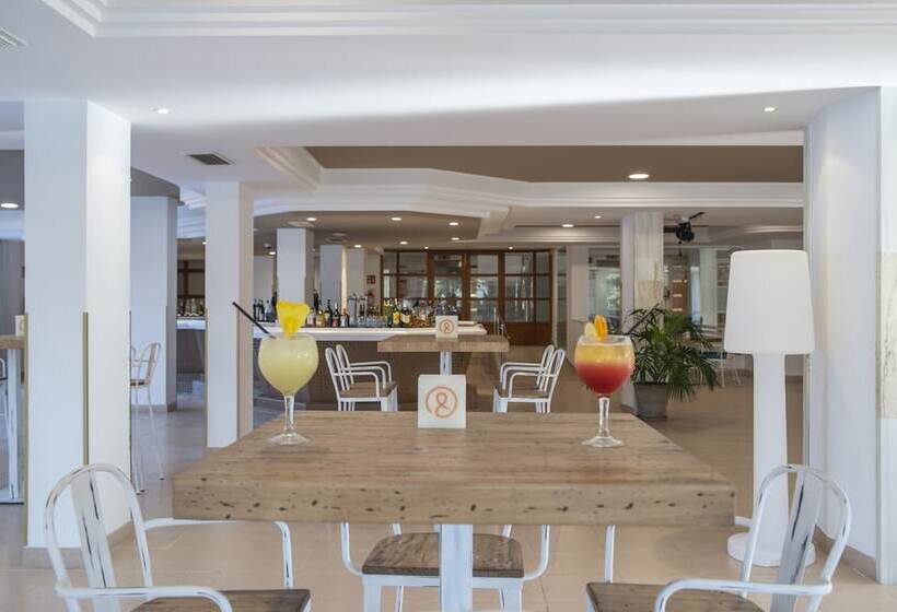 هتل Smy Vistamar Portocolom