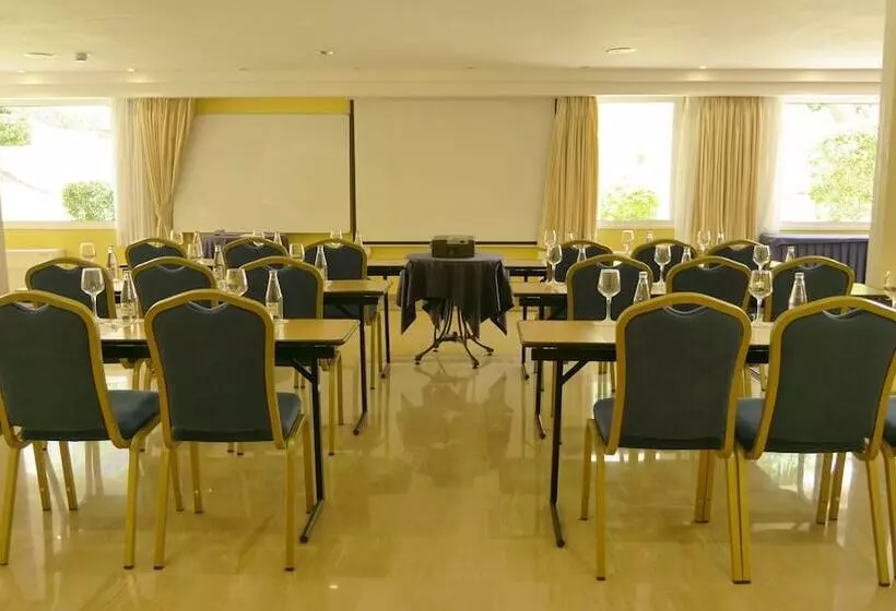 هتل Valentin Reina Paguera - Adults Only