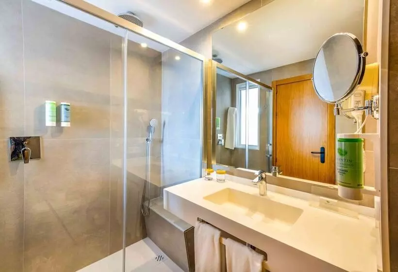 هتل Valentin Reina Paguera - Adults Only