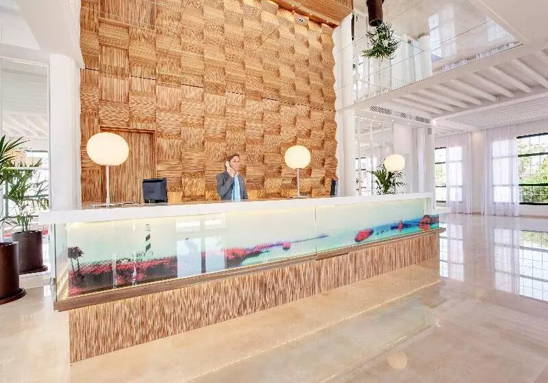 リゾートホテル Grupotel Mar De Menorca