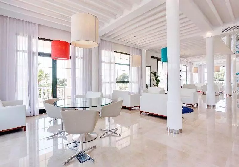 リゾートホテル Grupotel Mar De Menorca