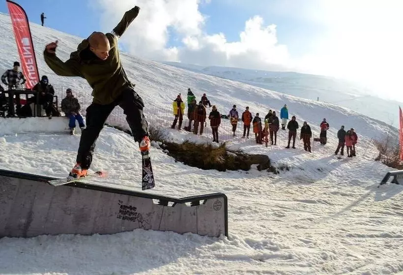 Apartamentos Sabica Nevada Plaza