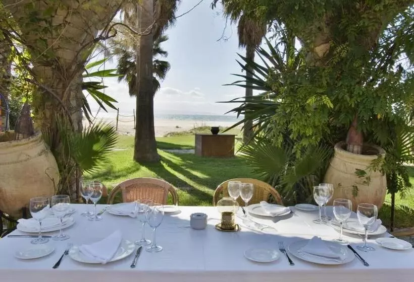 Beach Hotel Dos Mares