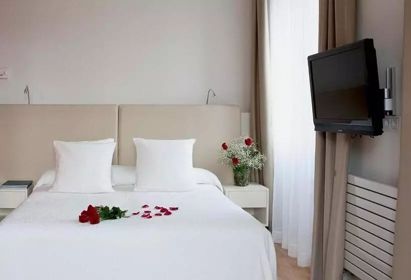 هتل Balneario Prats