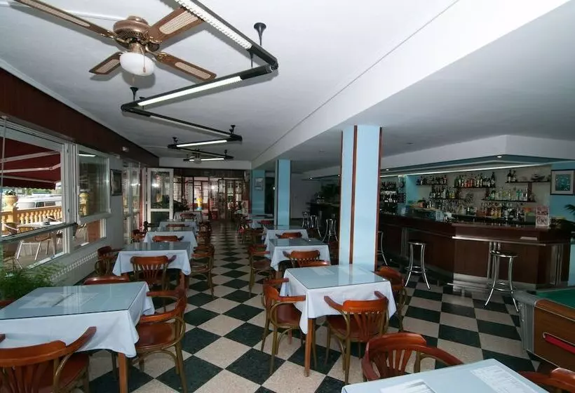 Отель Costa De Ajo