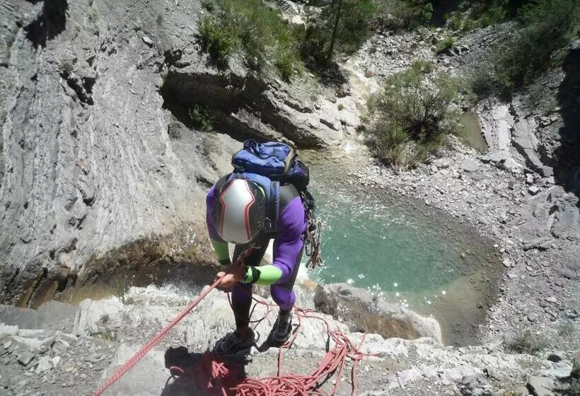 Отель De Montaña Uson