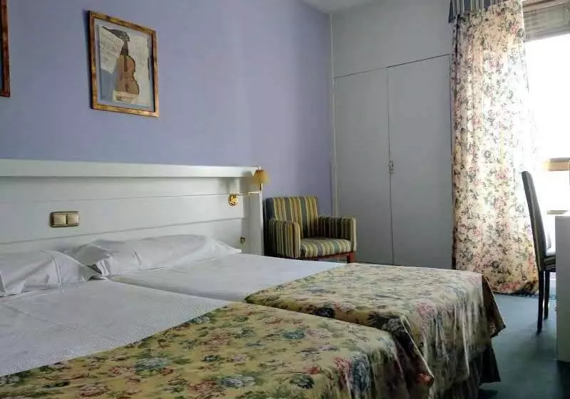 Hotel Las Cigüeñas