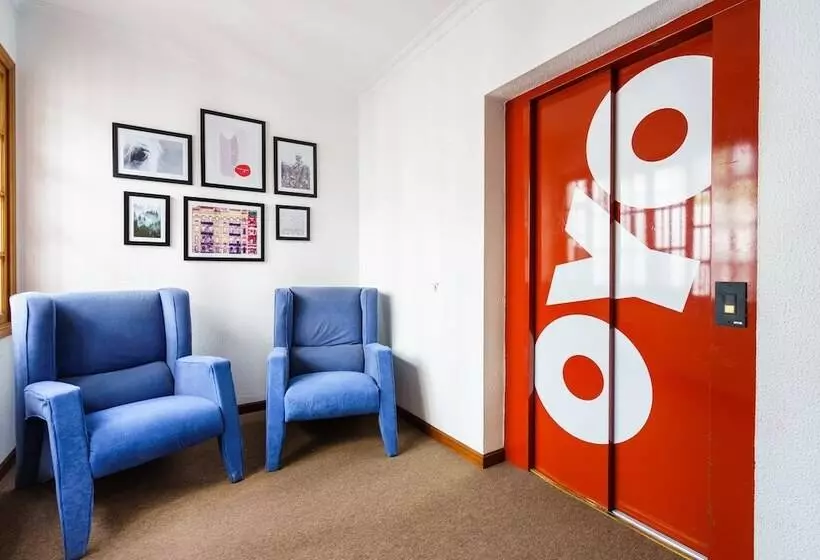 Отель Los Castaños