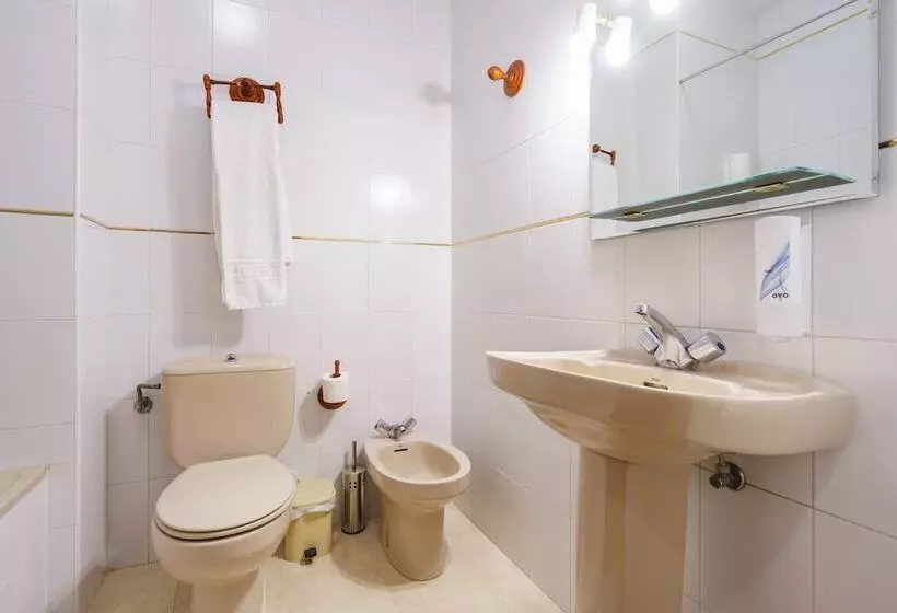 Отель Los Castaños