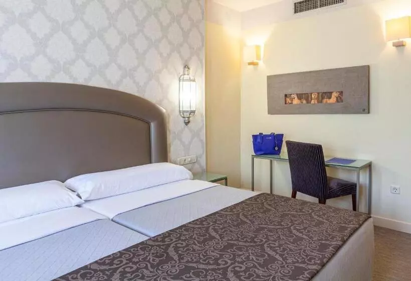 فندق Macia Alfaros