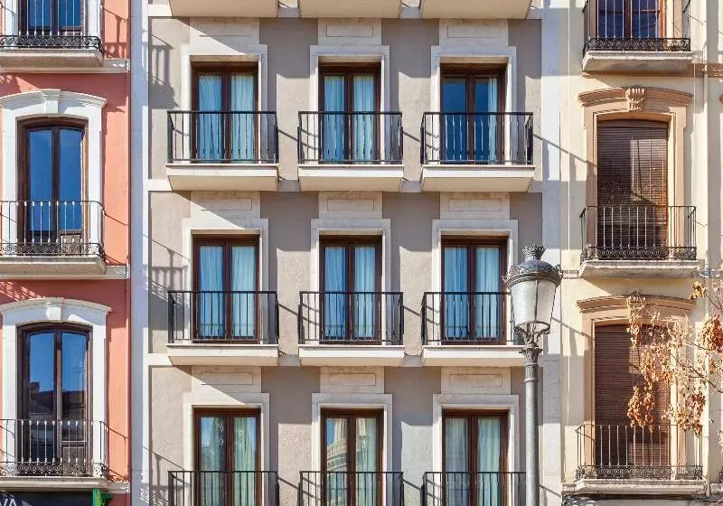 Отель Macia Plaza