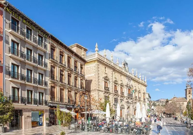 Отель Macia Plaza