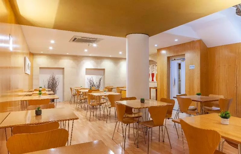 Отель Macia Plaza