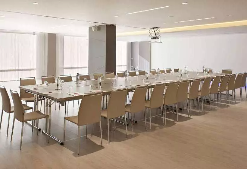 هتل NH Collection San Sebastian Aranzazu