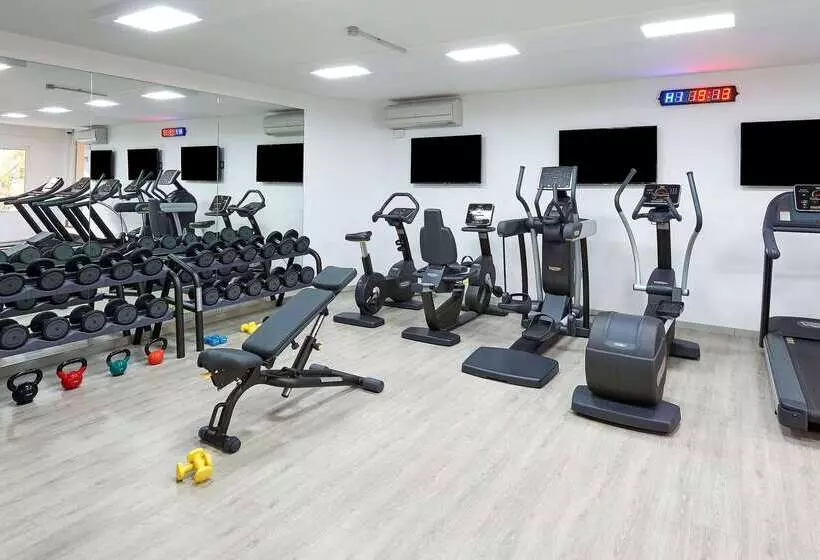 هتل NH Collection San Sebastian Aranzazu