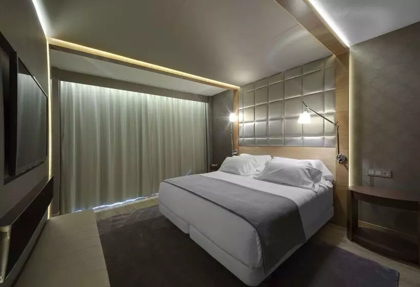 هتل NH Collection San Sebastian Aranzazu