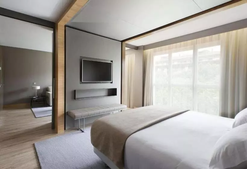 هتل NH Collection San Sebastian Aranzazu