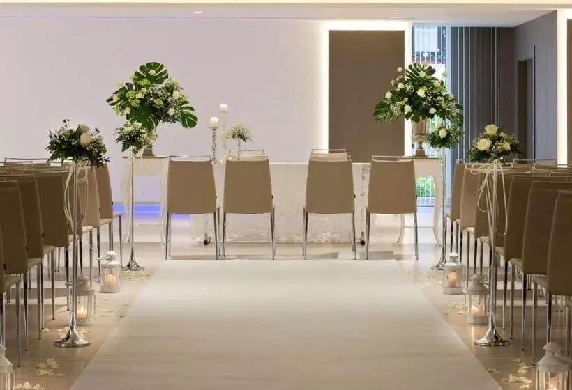 هتل NH Collection San Sebastian Aranzazu