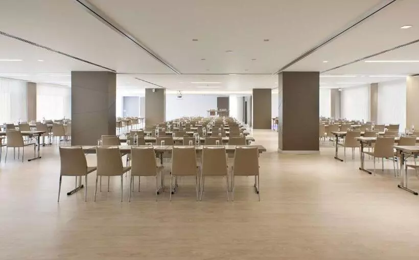 هتل NH Collection San Sebastian Aranzazu