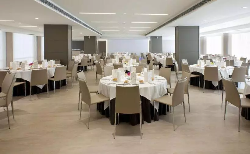 هتل NH Collection San Sebastian Aranzazu