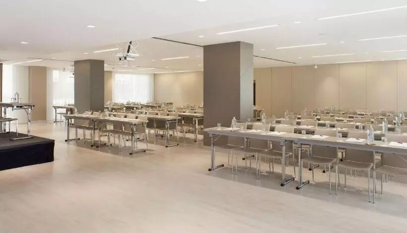 هتل NH Collection San Sebastian Aranzazu