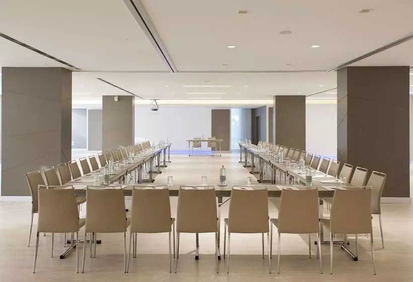 هتل NH Collection San Sebastian Aranzazu