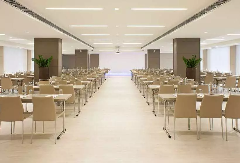 هتل NH Collection San Sebastian Aranzazu