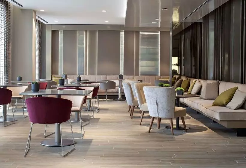 هتل NH Collection San Sebastian Aranzazu