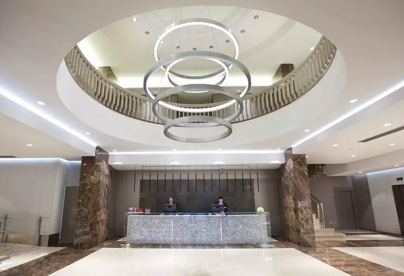 هتل NH Collection San Sebastian Aranzazu