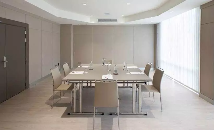 هتل NH Collection San Sebastian Aranzazu