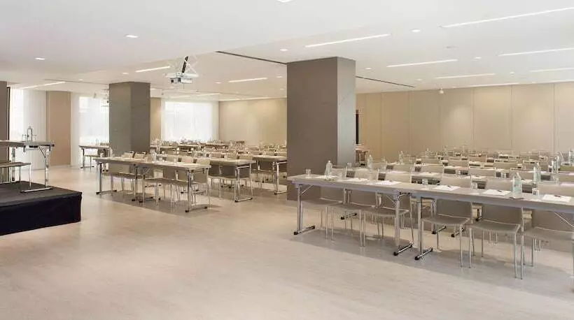 هتل NH Collection San Sebastian Aranzazu