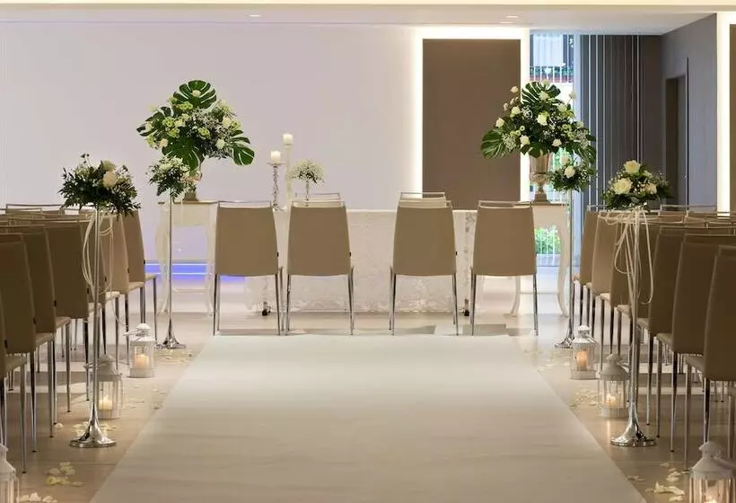 هتل NH Collection San Sebastian Aranzazu