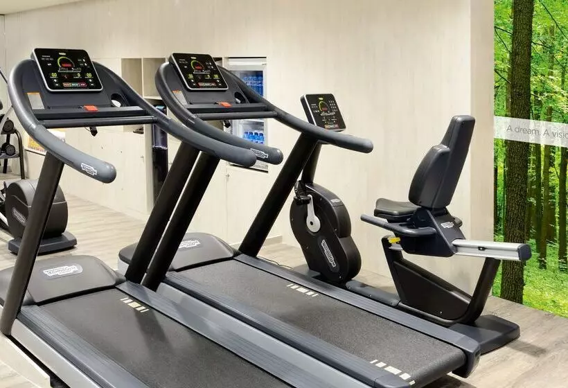 酒店 NH Luz Huelva