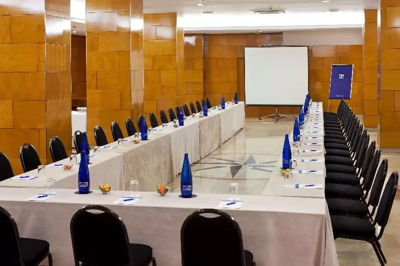 酒店 NH Luz Huelva