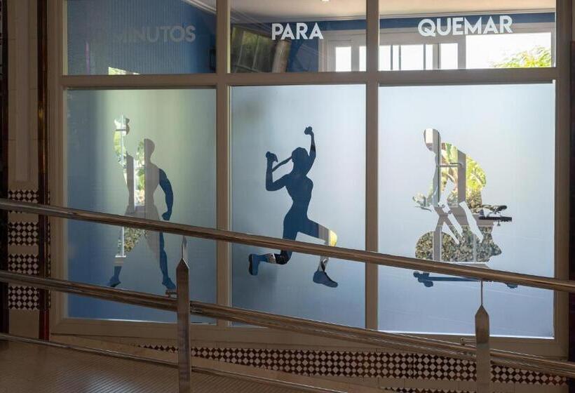 هتل Pato Amarillo