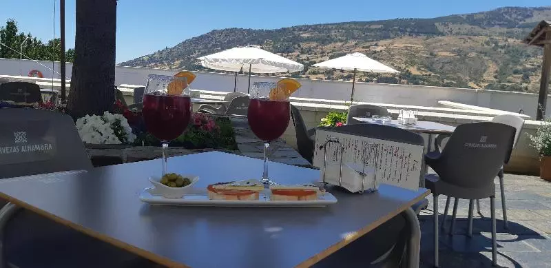 乡村酒店  Villa Turistica De Bubion