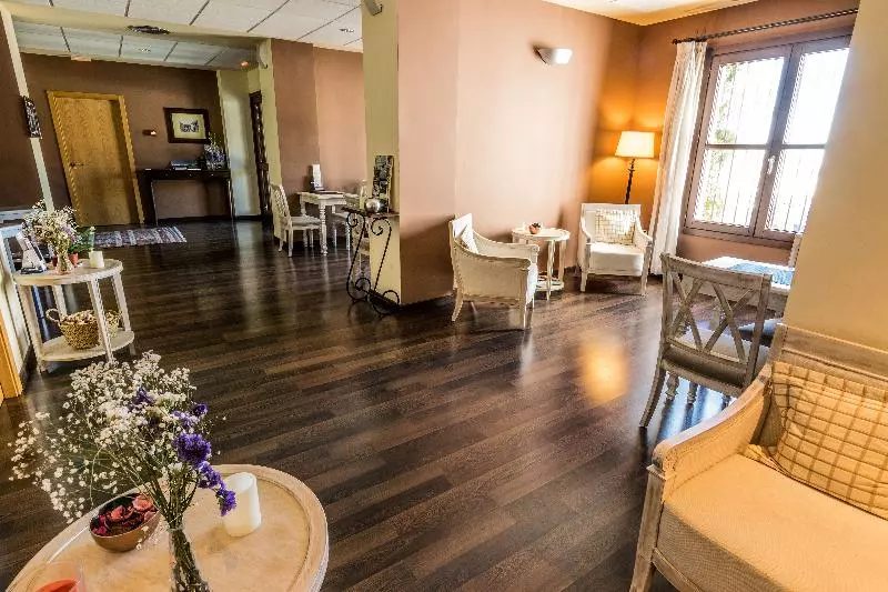 乡村酒店  Villa Turistica De Bubion