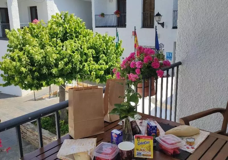 乡村酒店  Villa Turistica De Bubion