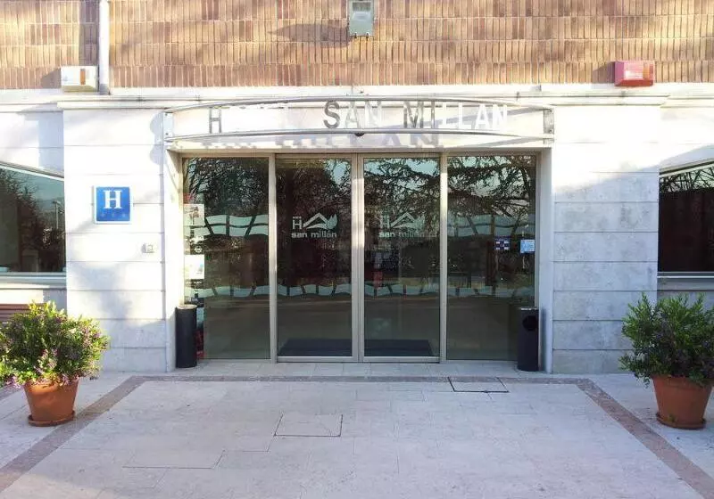 ホテル San Millan