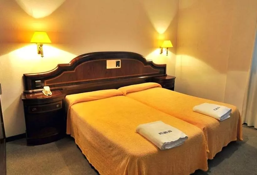 ホテル Santa Lucía